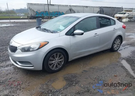 2015 Kia Forte Lx z USA, uszkodzony, nr VIN KNAFX4A69F5274323